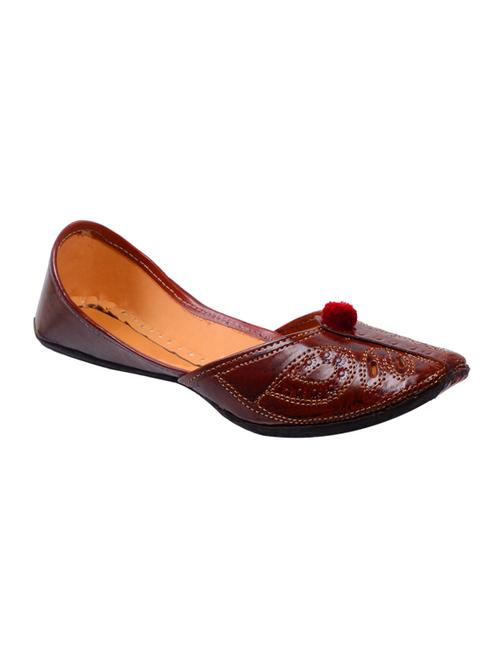 brown crepe jutis & mojaris - 10084733 - Very Small Image - 1