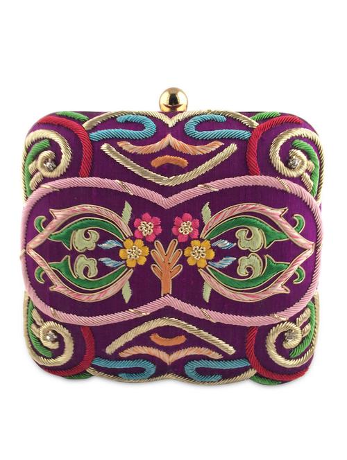 box clutches clutch - 10282974 - Very Small Image - 1
