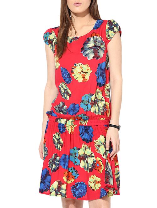 red rayon dress - 10306199 - Very Small Image - 1