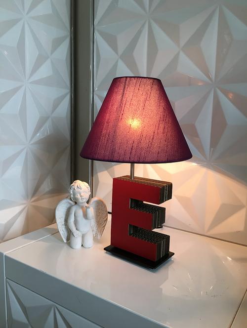 exciting e letter lamp maroon - 10311388 - Very Small Image - 1