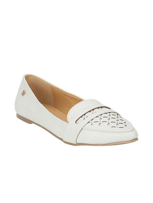 cream leatherette loafers & mocassins - 10351851 - Very Small Image - 1