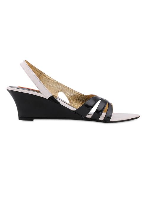 white and black leatherette wedges - 1038369 - Very Small Image - 1