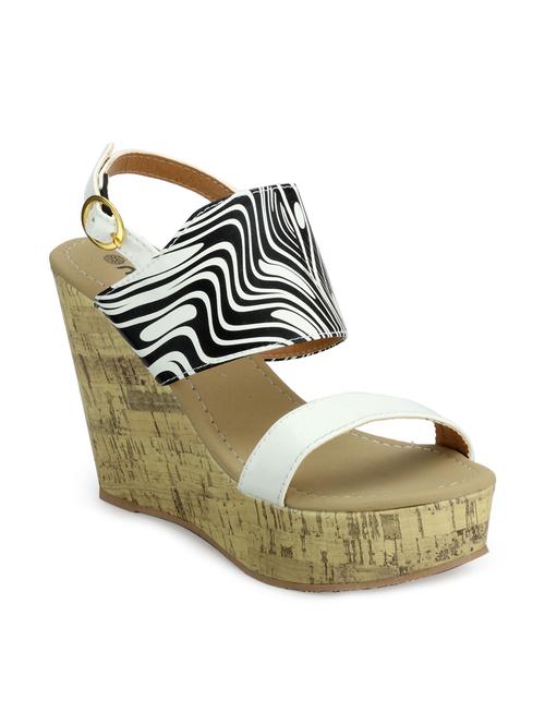 nell womens white sandals - 10494929 - Very Small Image - 1
