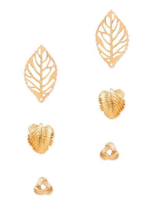 gold metal alloy earring - 10621622 - Very Small Image - 1