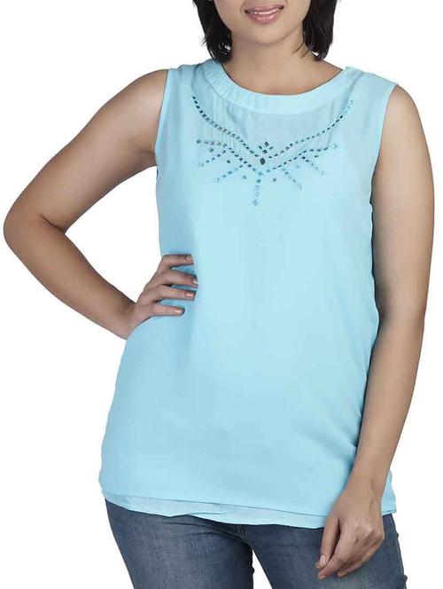 cut out detail front top - 10656311 - Very Small Image - 1