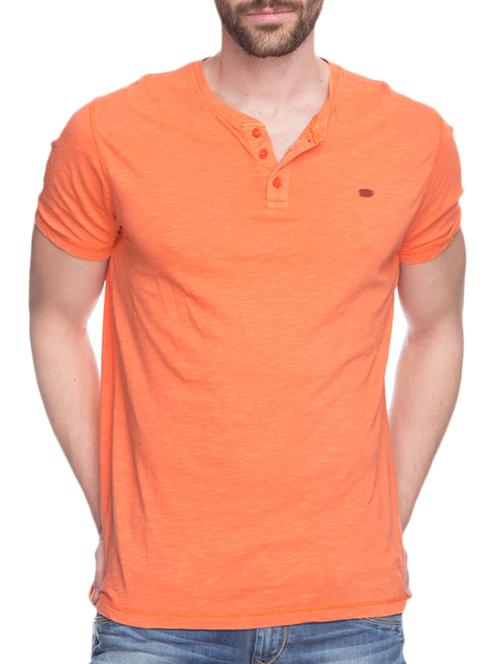 orange cotton t-shirt - 10658873 - Very Small Image - 1