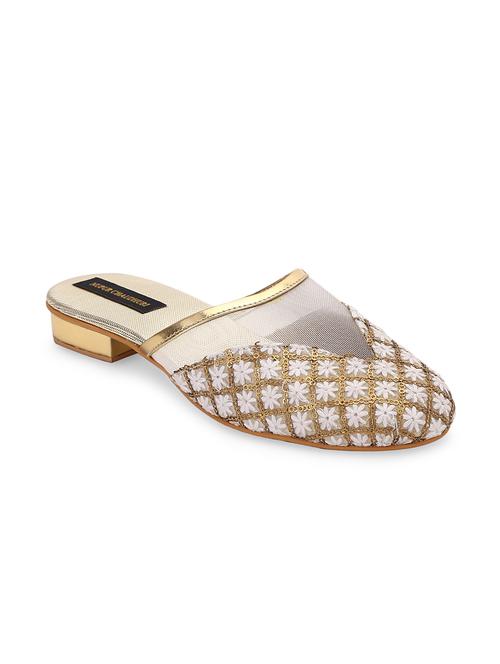 white, gold faux leather jutis & mojaris - 10678379 - Very Small Image - 1