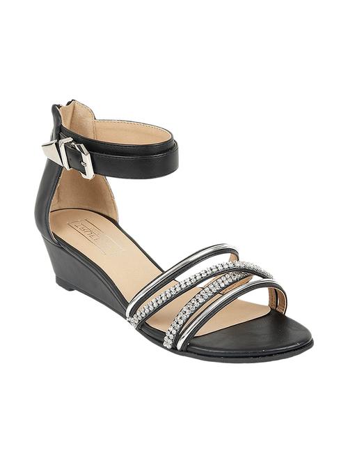 flat shoes - 10722371 - Very Small Image - 1