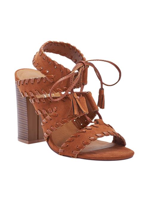 tan leatherette sandals - 10722626 - Very Small Image - 1