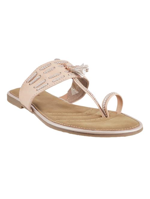 Peach leatherette toe separator kolhapuris - 10821059 - Very Small Image - 1