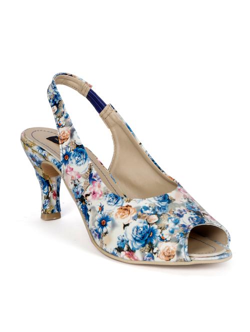blue patent leather sandal - 10830620 - Very Small Image - 1