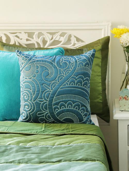 embroidered cushion cover - 1084701 - Very Small Image - 1