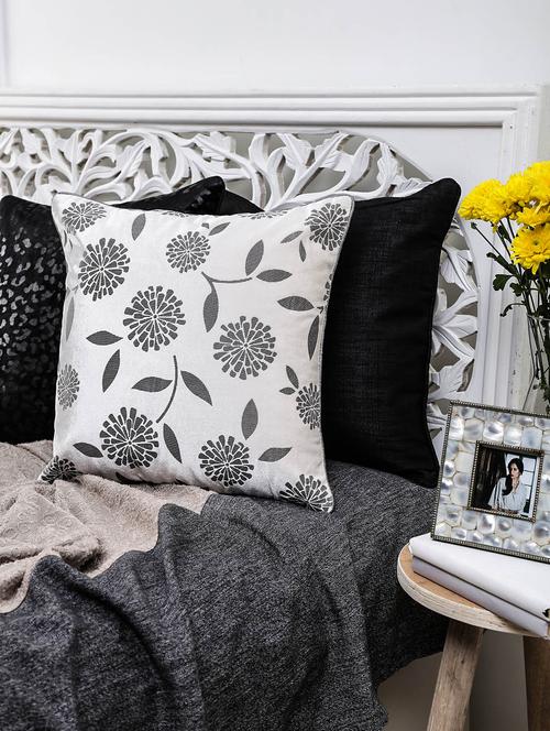 white floral printed cushion cover - 1084964 - Very Small Image - 1