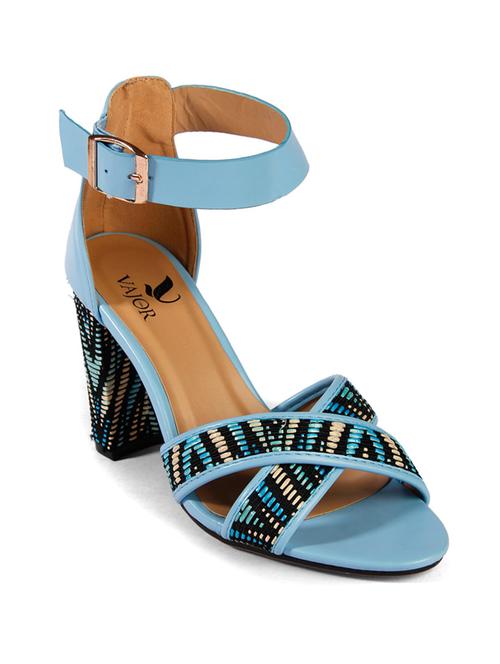 blue and black faux leather sandals - 10893925 - Very Small Image - 1