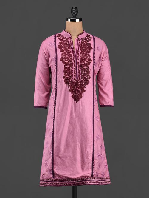 thread embroidered pink cotton kurti - 1098032 - Very Small Image - 1