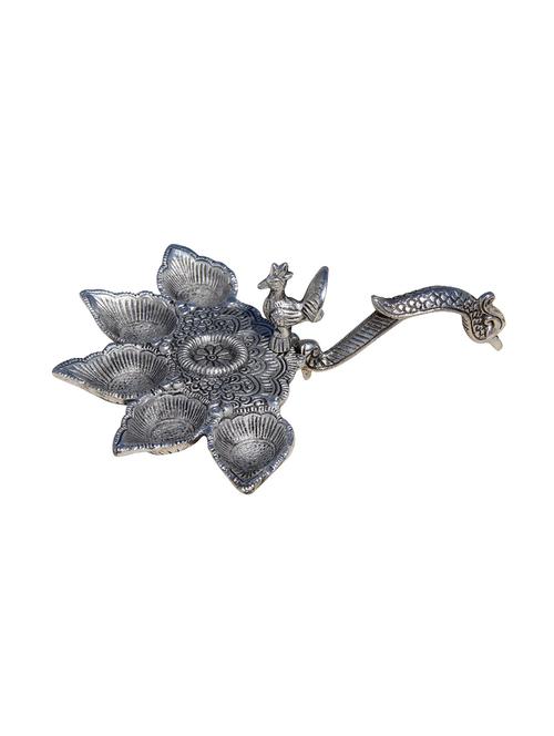 diya with a peacock handle in metal - 11017673 - Very Small Image - 1