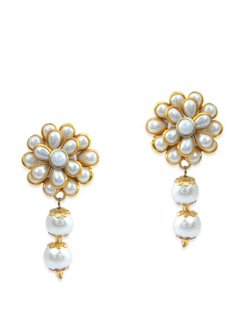 white, gold brass earring - 11083782 - Very Small Image - 1