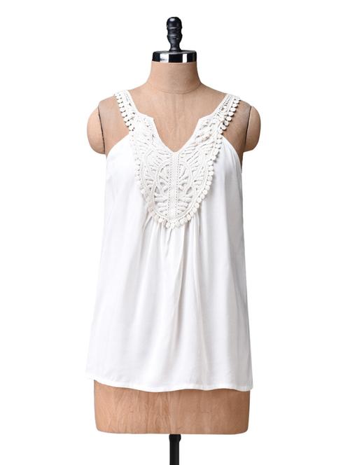 white sleeveless rayon top - 1111922 - Very Small Image - 1
