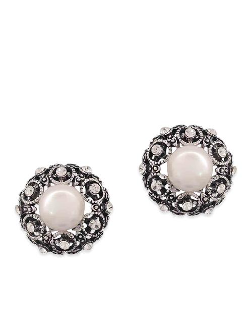 white metal studs earring - 11154163 - Very Small Image - 1