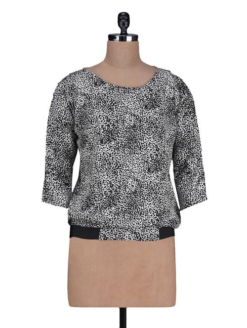 monochrome animal printed polycrepe top - 1125056 - Very Small Image - 1
