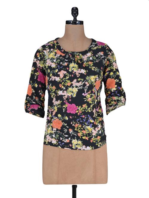floral printed round neck polycrepe top - 1125138 - Very Small Image - 1