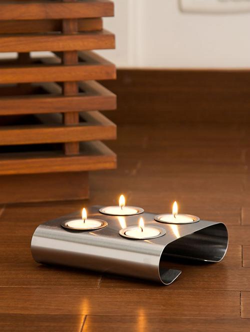 plush plaza silver stainless steel curved tea light holder - 11281706 - Very Small Image - 1