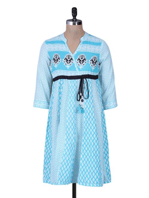 blue embroidered cotton kurta - 1143190 - Very Small Image - 1