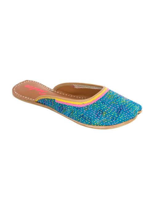 turquoise hand embroidered leather mojris - 11451772 - Very Small Image - 1