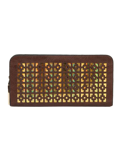 brown cutwork synthetic leather clutch - 11458884 - Very Small Image - 1