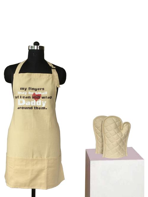 lushomes cotton witty beige daddy apron set (1 apron & 2 oven mittens) - 11507884 - Very Small Image - 1
