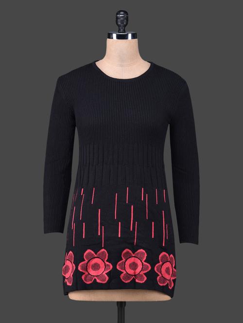 floral pattern round neck top - 1176484 - Very Small Image - 1