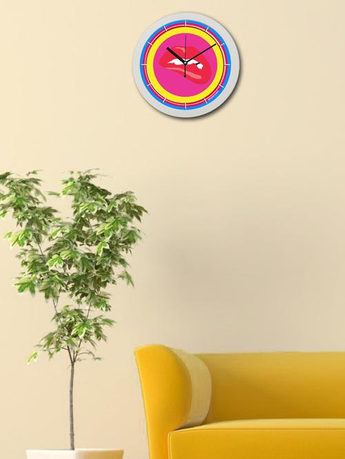 lipstick wall clock - 11792206 - Very Small Image - 1