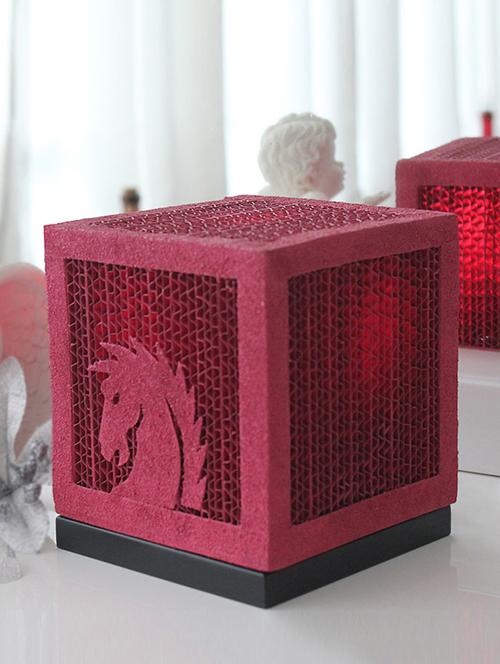 cubical shape horse print pattern table lamp - 1192778 - Very Small Image - 1