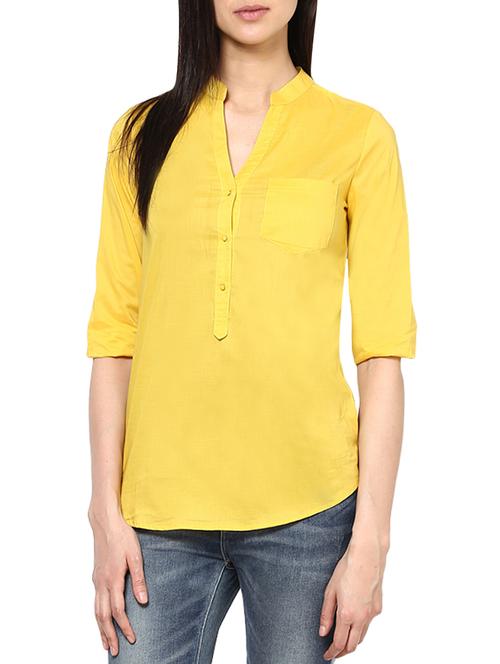 yellow plain cotton v neck top - 1204256 - Very Small Image - 1