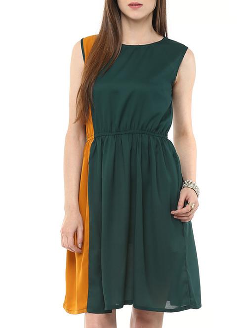 dark green dress - 12116966 - Very Small Image - 1