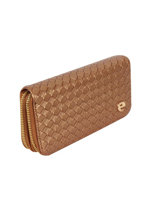 brown leatherette braided clutch - 12153704 - Very Small Image - 1