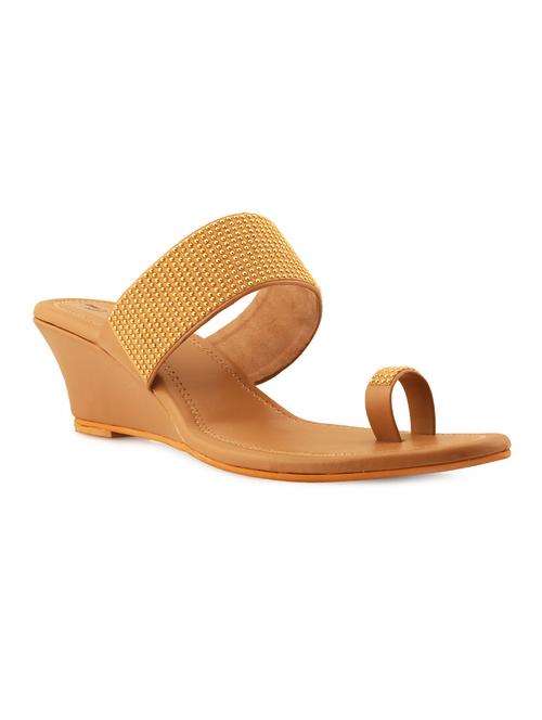 beige patent leather wedge - 12220737 - Very Small Image - 1