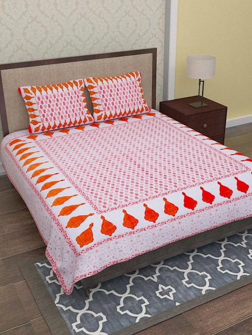 red cotton double bedsheet with 2 pillow covers - 12300478 - Very Small Image - 1