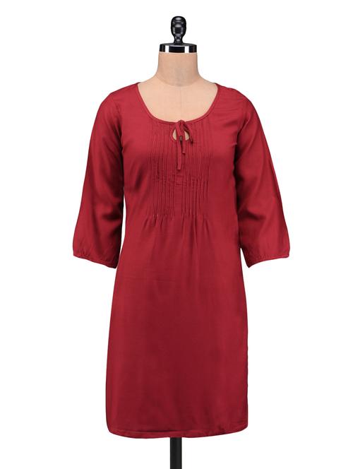 red plain pin tucked rayon kurta - 1232075 - Very Small Image - 1