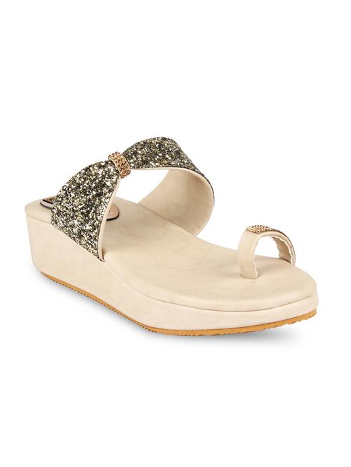 beige patent leather sandal - 12335637 - Very Small Image - 1