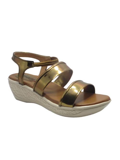 gold synthetic wedge - 12395318 - Very Small Image - 1