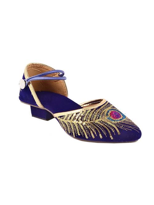 blue color, handicrafted embroidered jutis - 12415072 - Very Small Image - 1