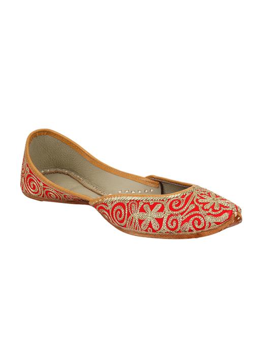 red slip on mojari - 12442620 - Very Small Image - 1
