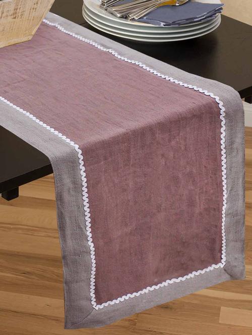 table runner - 12451795 - Very Small Image - 1