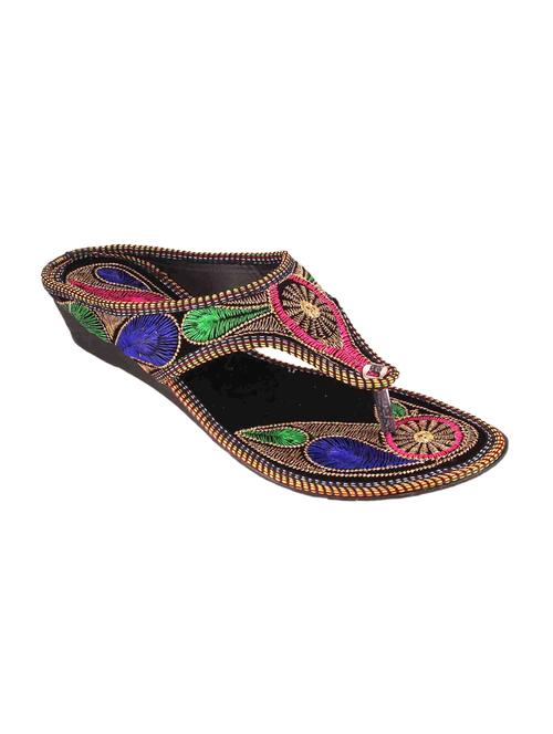 black ethnic sandals - 12528908 - Very Small Image - 1