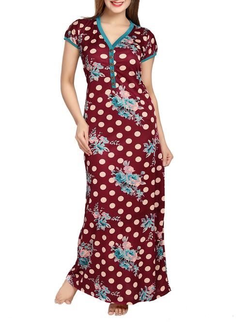 red satin gown - 12578985 - Very Small Image - 1