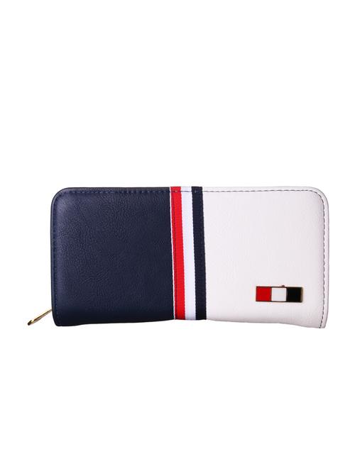 blue leatherette clutch - 12720065 - Very Small Image - 1
