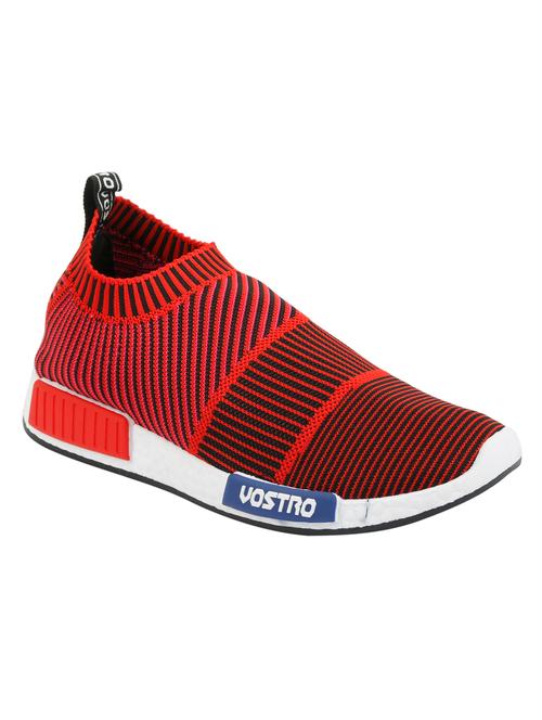 red fabric sport shoes - 12793409 - Very Small Image - 1