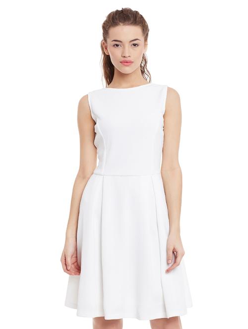 deep v-back pleated dress - 12805729 - Very Small Image - 1
