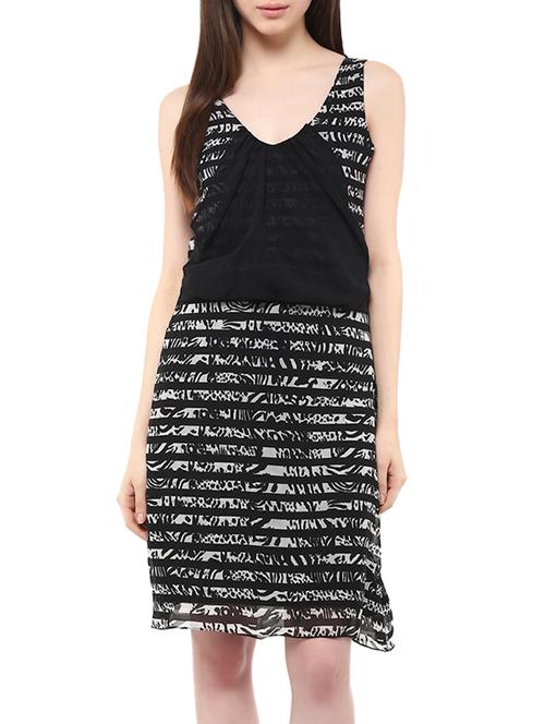 black printed dress - 13009789 - Very Small Image - 1